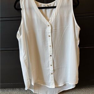 Maurices White Sleeveless Button Down Blouse